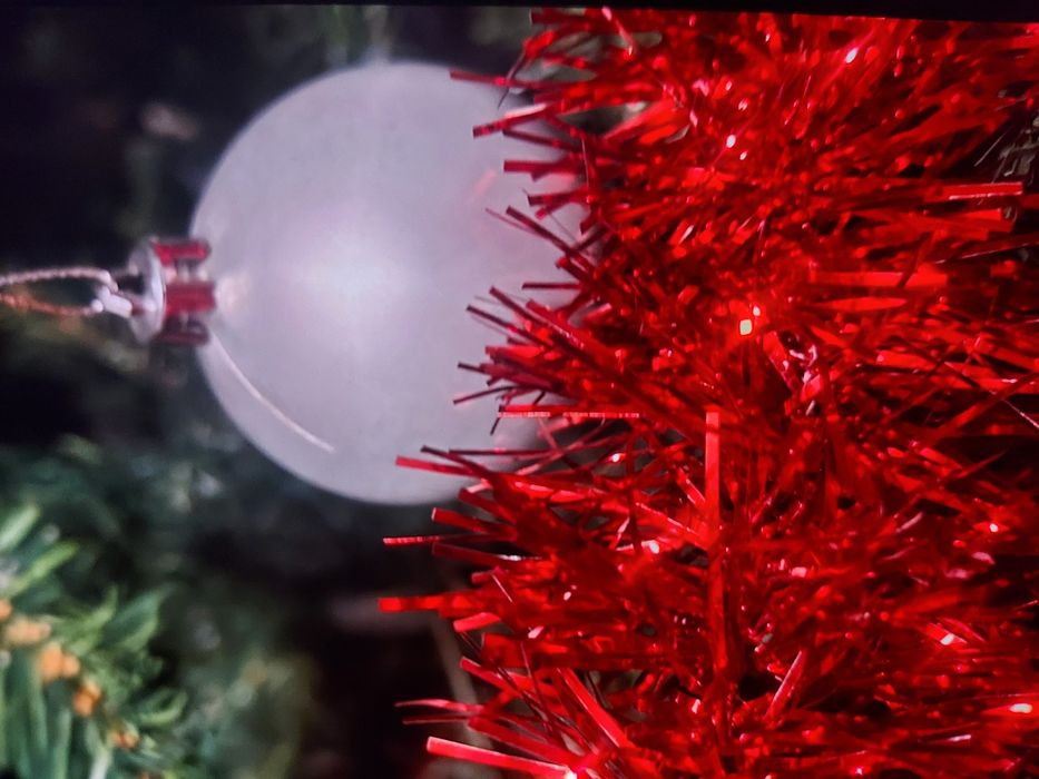 Brad artificial, înălțime 160 cm, cu decoratiuni