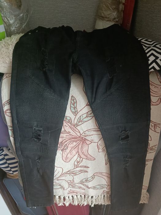 Продам джинсы Represent