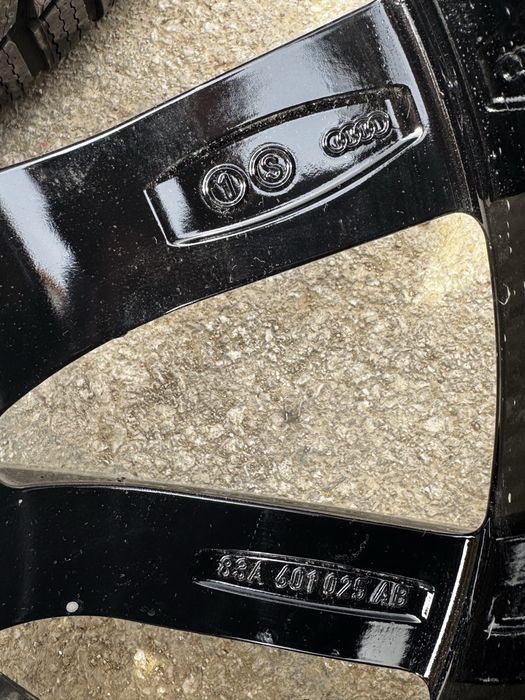 Оригинални джанти за Audi Rsq3