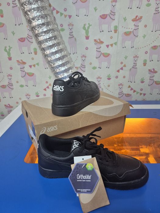 Нови Кожени маратонки Asics