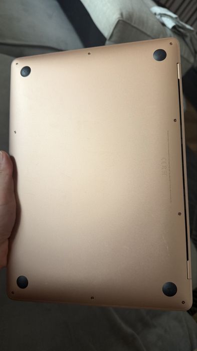 MacBook Air Retina 13” 2019 – Rose Gold – i5 – 8GB RAM – 128GB SSD