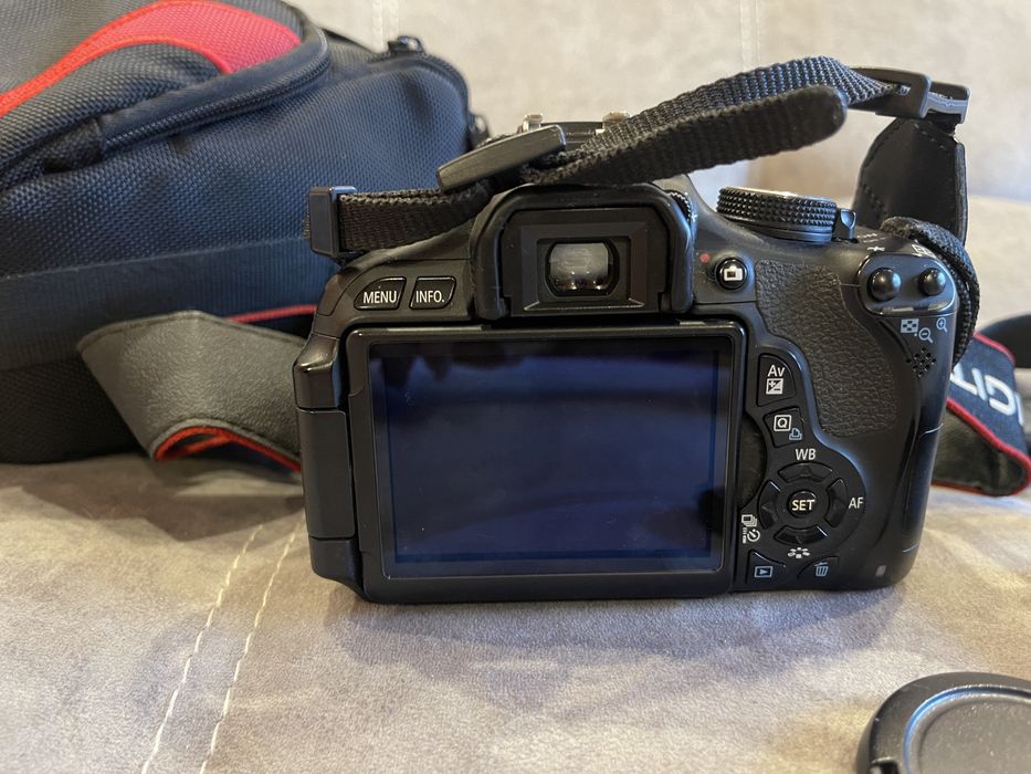 Продам canon 600d