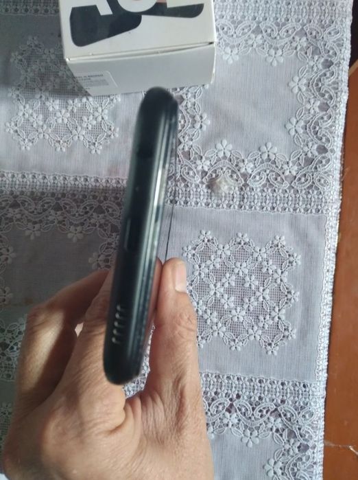 Срочно продам Samsung Galaxy A3 (2016)