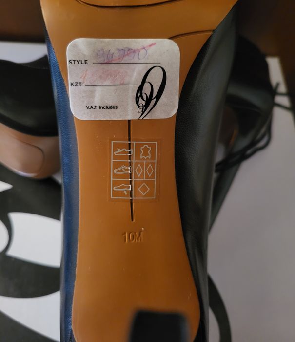 Продам женскую обувь за 2500