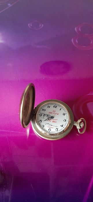 Продам часы рабочие