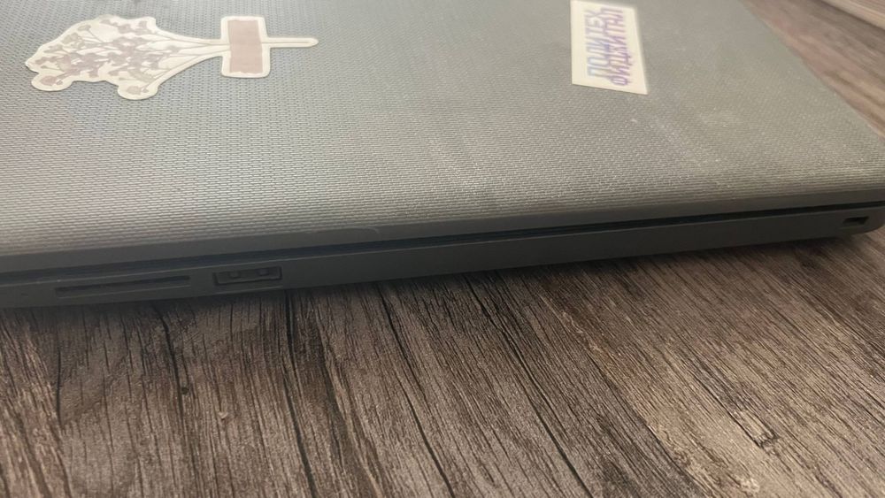 HP Noutbuk 15-da0xxx