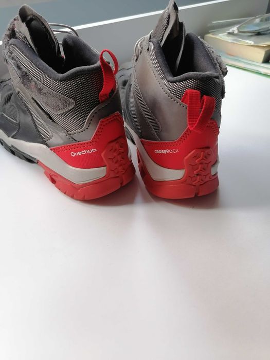 Зимни спортни обувки