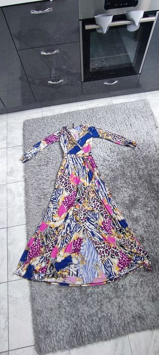 Дамски рокли гащеризони туники