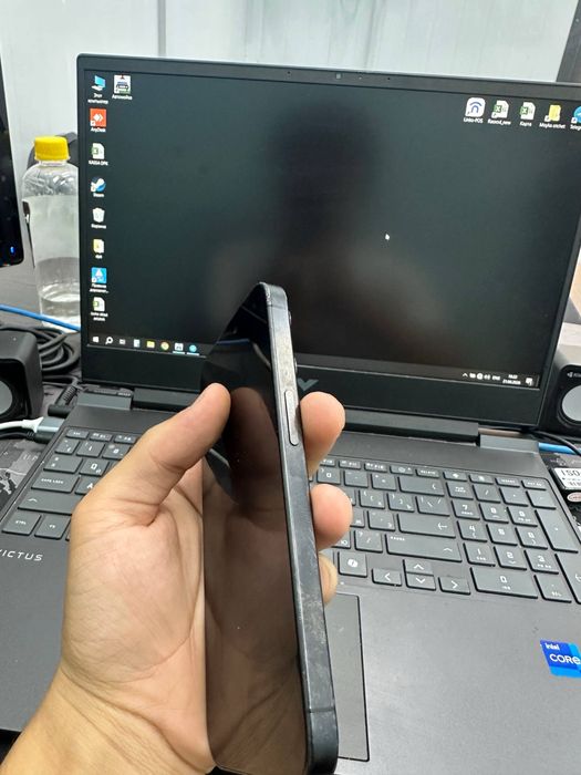 Iphone 15pro sim/esm otkan