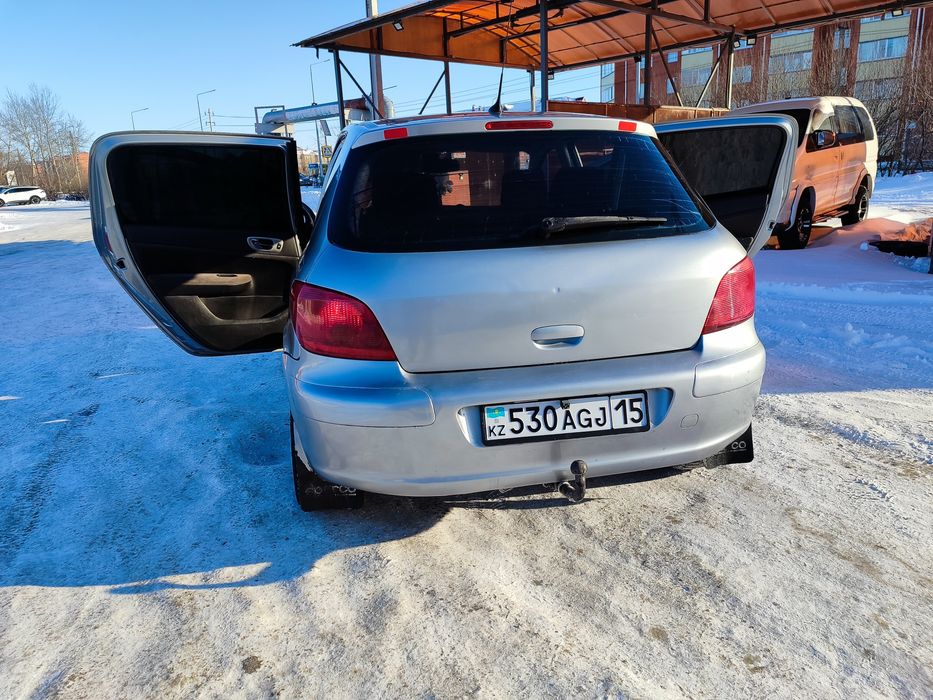 Продам экономичный Пежо 307
