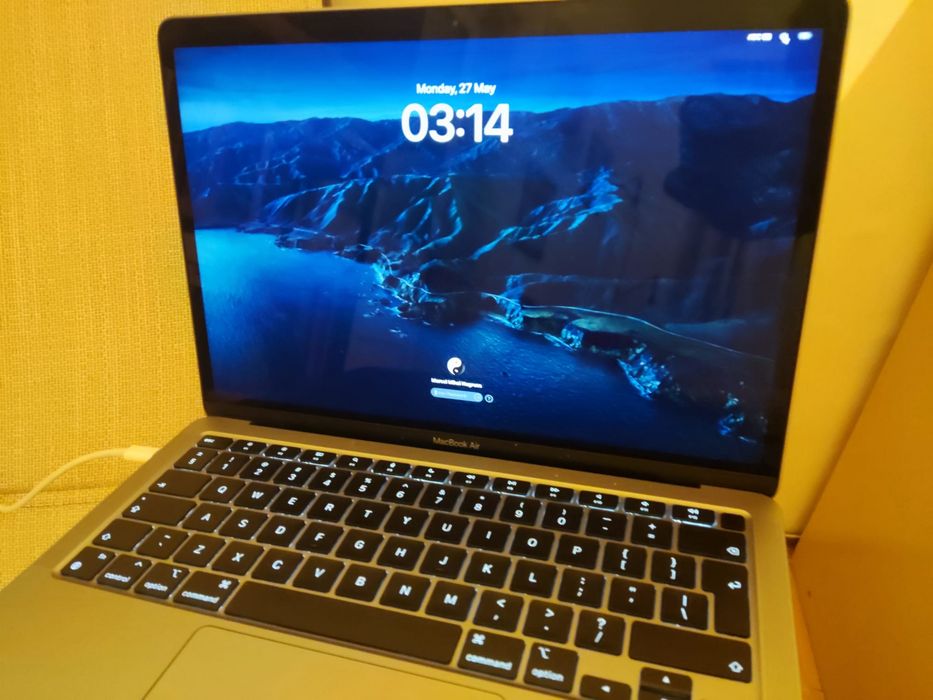 Macbook AIR 13 inch 256 gb SSD - M1 CHIP