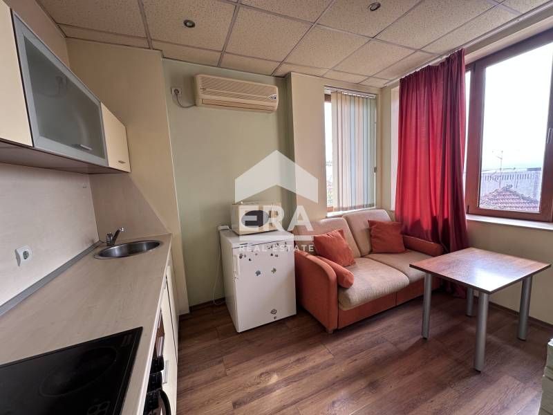 Дава се под наем Двустаен апартамент в Велико Търново, Център - 53 кв.м за 280.5 € - Снимка #2