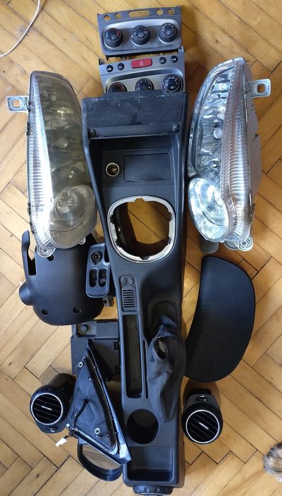 Някои компоненти от Алфа Ромео 147