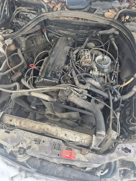 Продам двигатель 2.3 мерседес вместе акпп