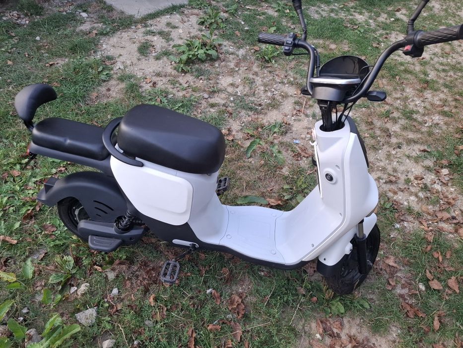 Scuter electric M12