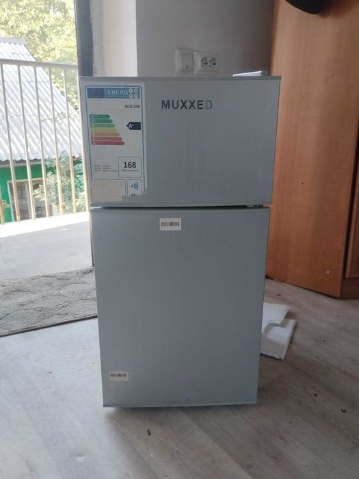 Мини холодильник MUXXED в отличном состояние