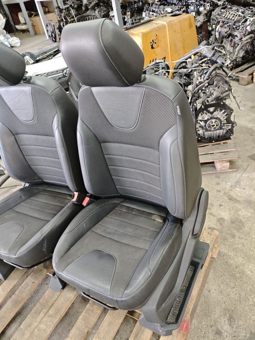Салон за Ford Kuga II