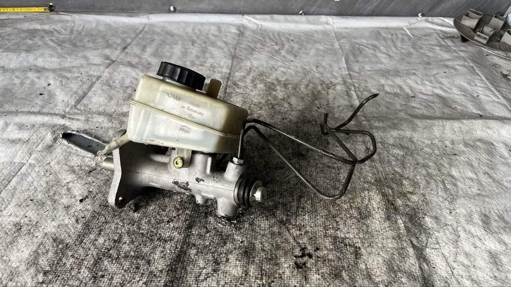 Mercedes C W203 2.7 CDi спирачна помпа