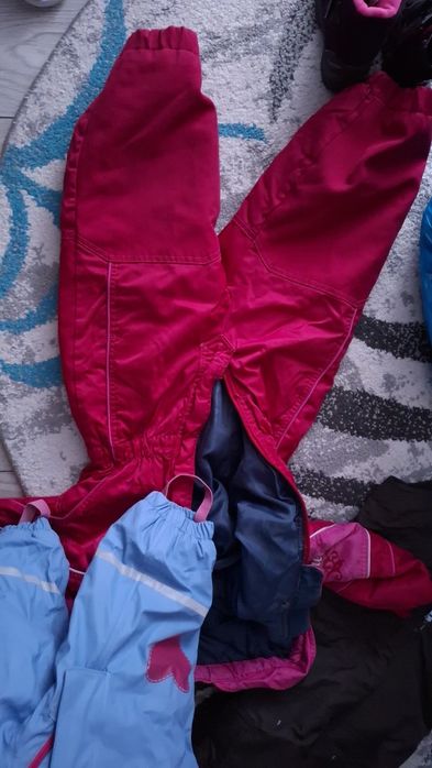 Hăinuțe si geci pentru fetita