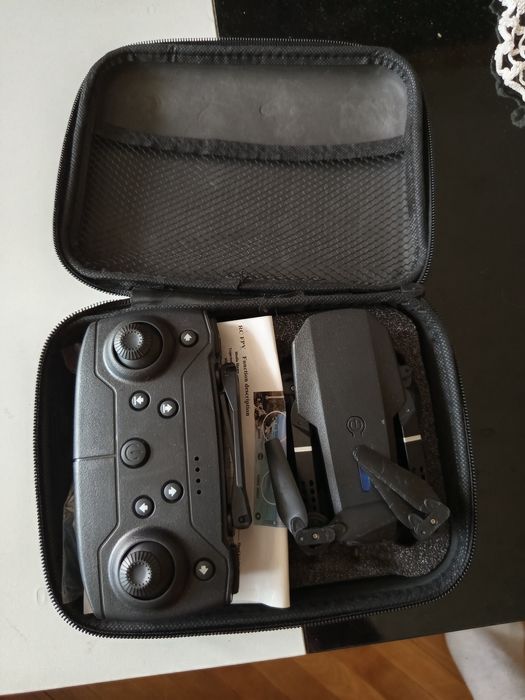 Малък дрон с камера