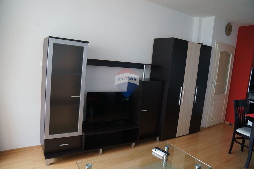 Продава се Двустаен апартамент в Варна, Левски - 60 кв.м за 2482 €/кв.м - Снимка #1