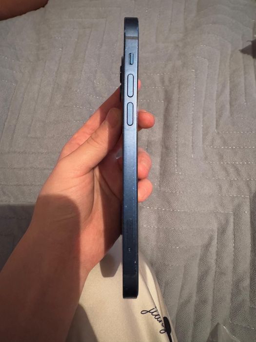 Айфон 12 с коробкой