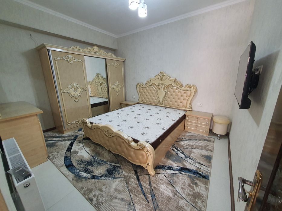 Сдается своя 3 комн. квартира на 1 этаже азизбазар