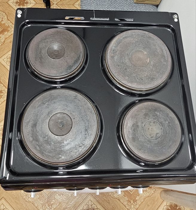 Электрическая плита Deluxe