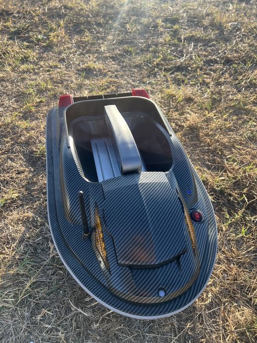 Лодка с дистанционно