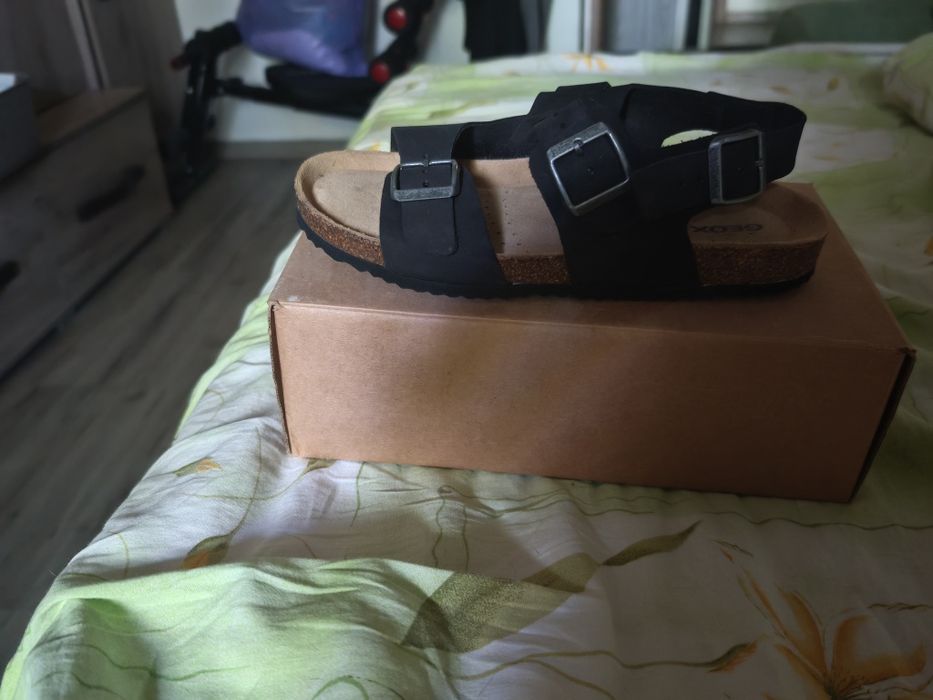 Sandale Geox Respira din piele naturala nabuc nr 40 noi fără eticheta
