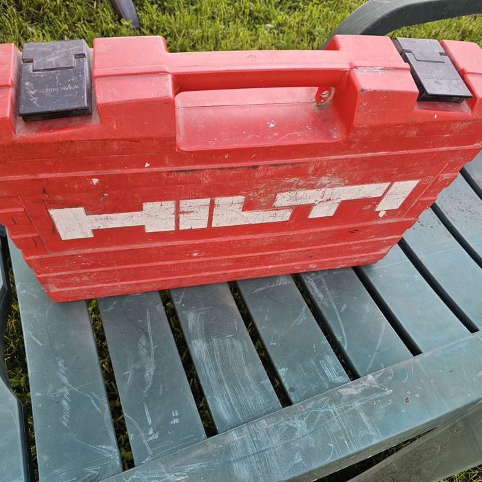 Masina gaurit/ însurubat professionala Hilti  SF 151 A