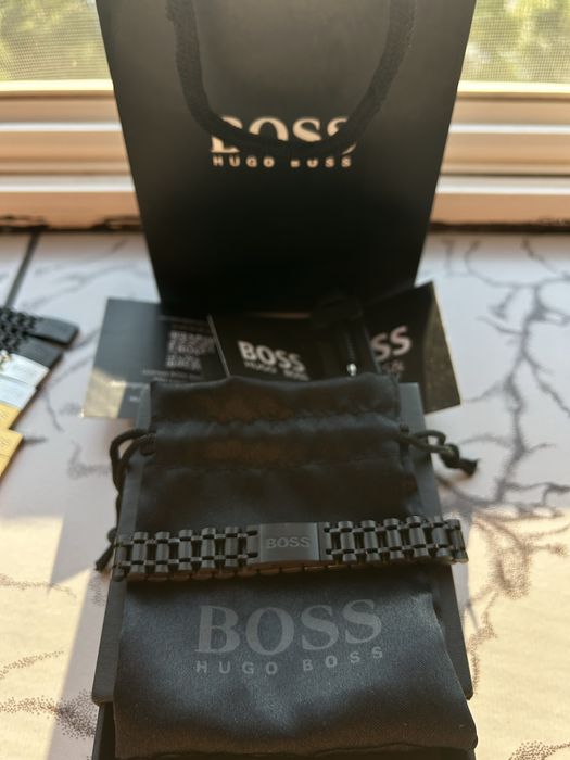 Colecția Premium Boss: Eleganță și Durabilitate la Încheietura Ta
