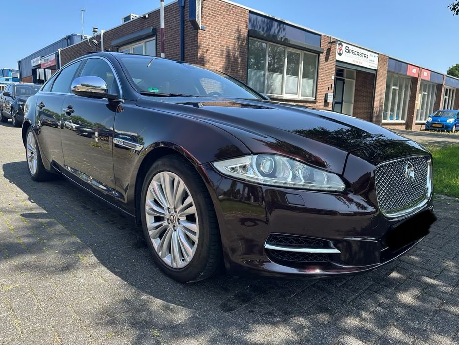 Dezmembrez Jaguar XJ 3.0D 306DT, 160.000km