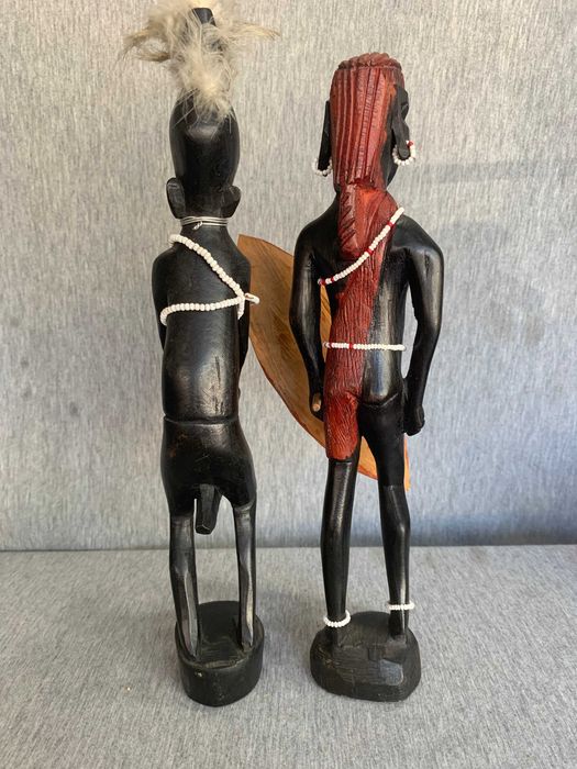 дървени африкански фигури статуетки