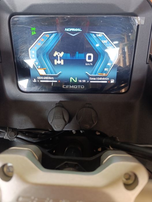 Vând atv 850 x8 2025
