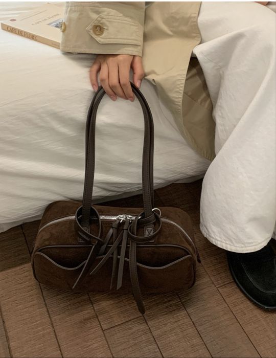 Сумка Багет из искусственной замши и кожи