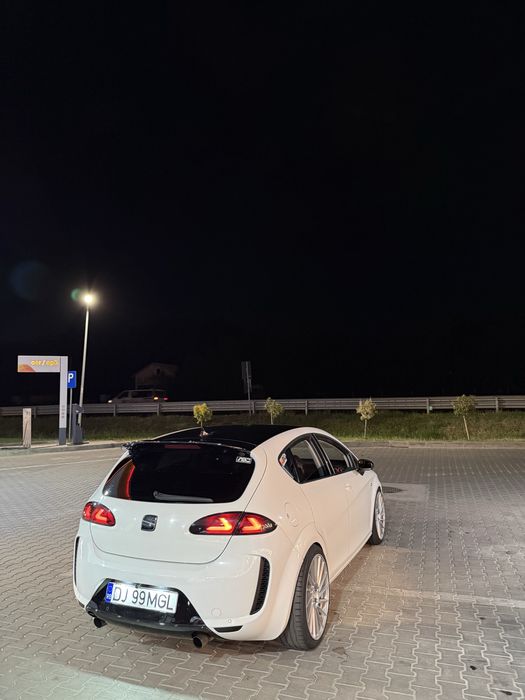 Vand sau Schimb Seat leon 1.4 tsi