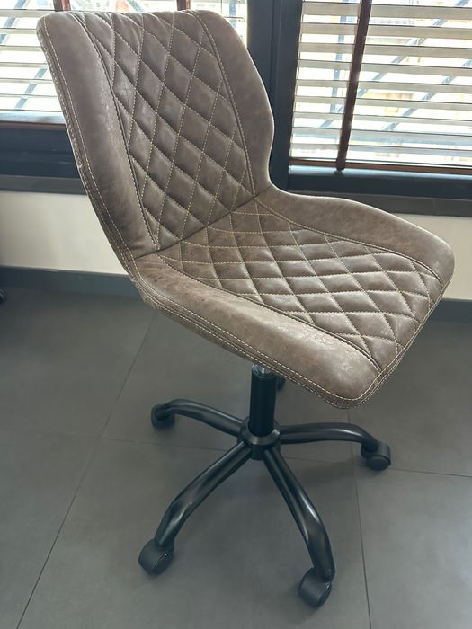 Стол на колелца Jack + доставка и 24м гаранция