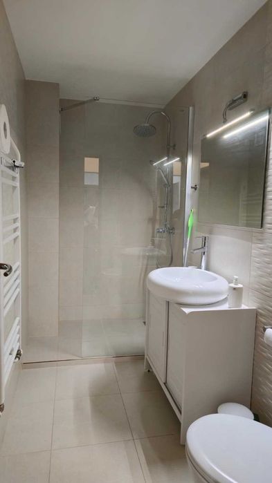 Inchiriez apartament 2 camere, zona Prosper (Bdul 13 Septembrie-Sebastian)