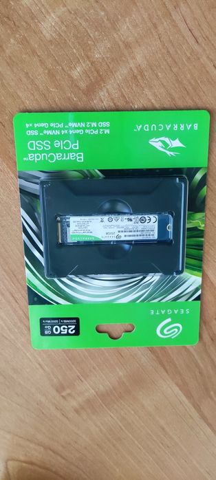 Ssd Seagate Barracuda Nvme PCIe ZP250CV3A002 250 GB, новый..