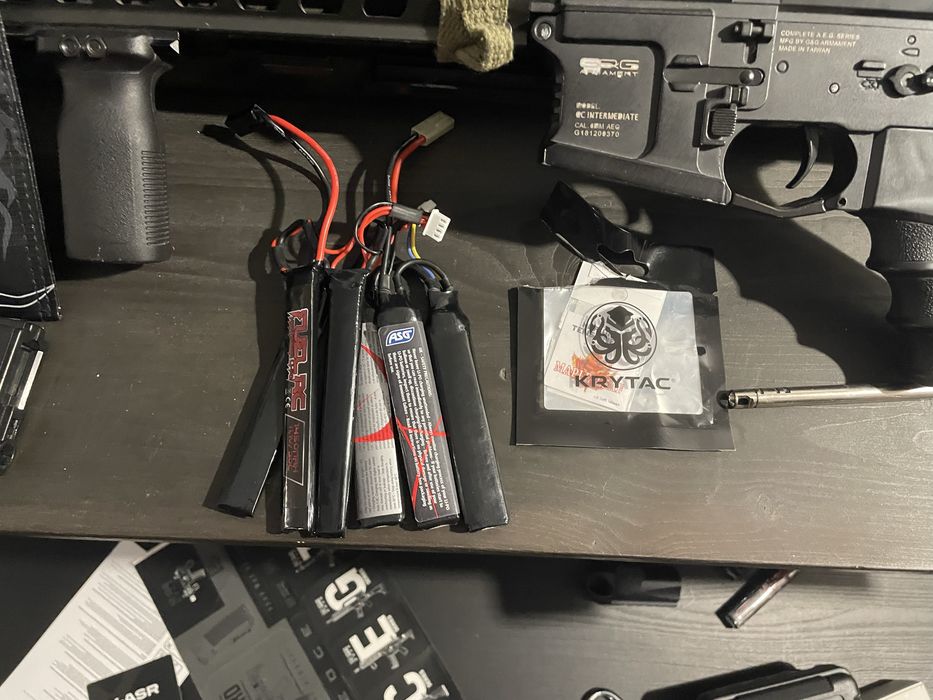 Arme de airsoft g&g predator *full metal*