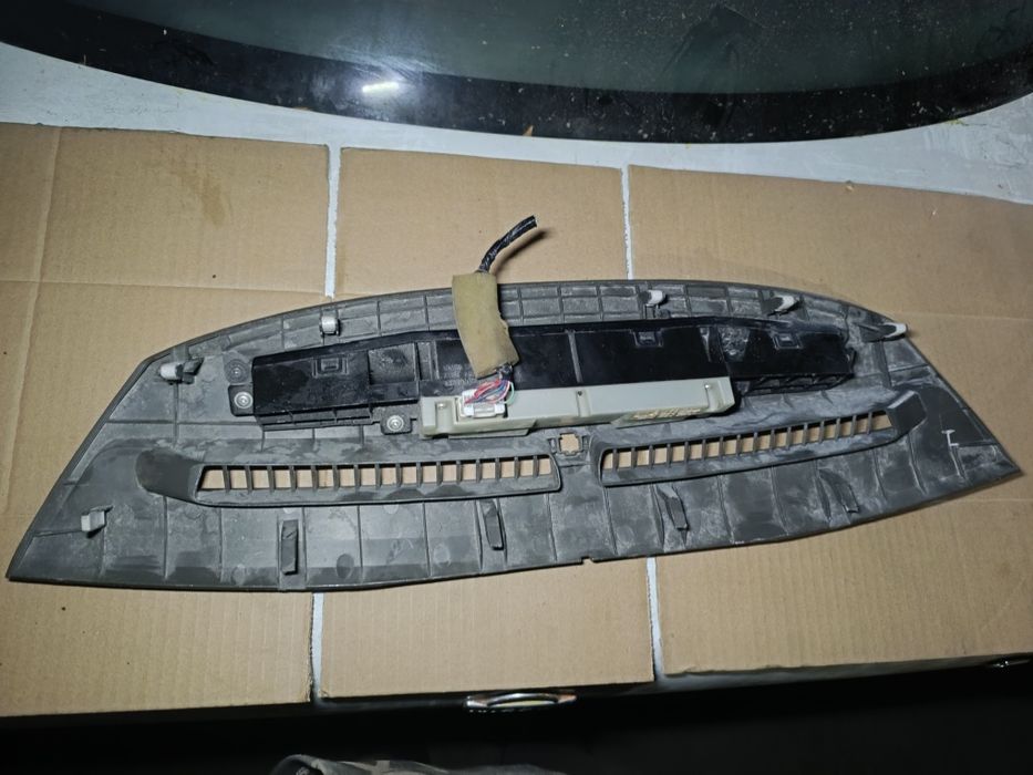 Часы на Toyota Camry 40