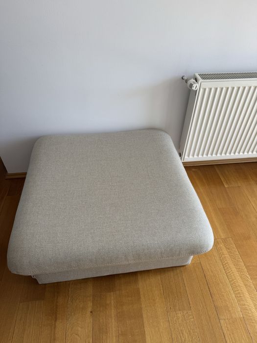 Vând canapea + taburet