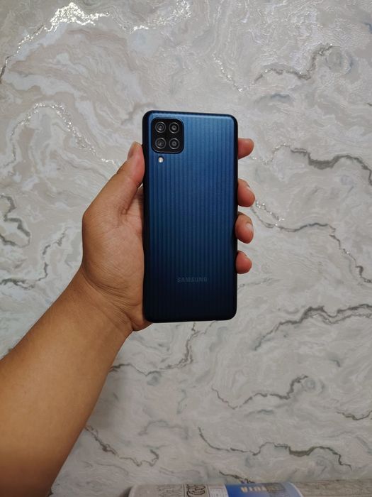 Samsung M12 sotiladi holati ideal tinniq