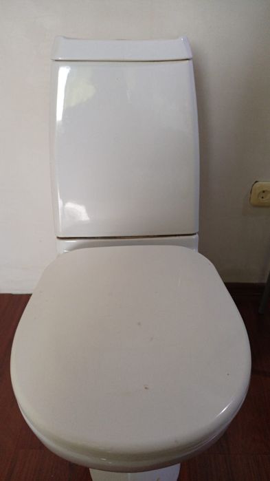 Продается унитаз бу