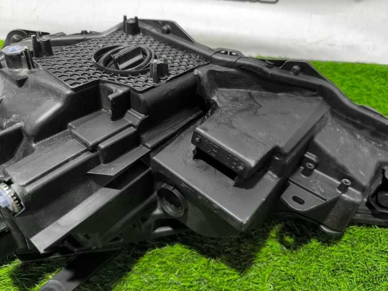 Фара Lexus NX350 прав. (б/у)