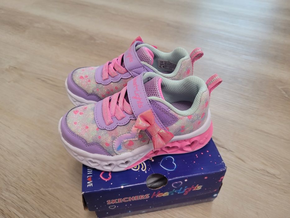 Skechers Heartlights- marimea 24