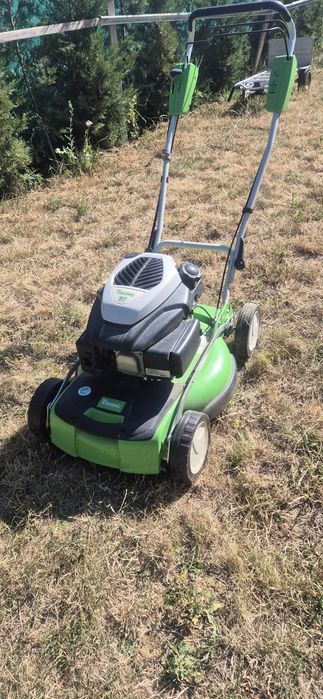 Masină tuns iarbă Viking