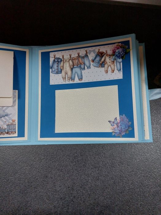 Албум и кутия за бебешки подарък