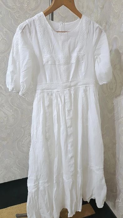 Белая летняя платье